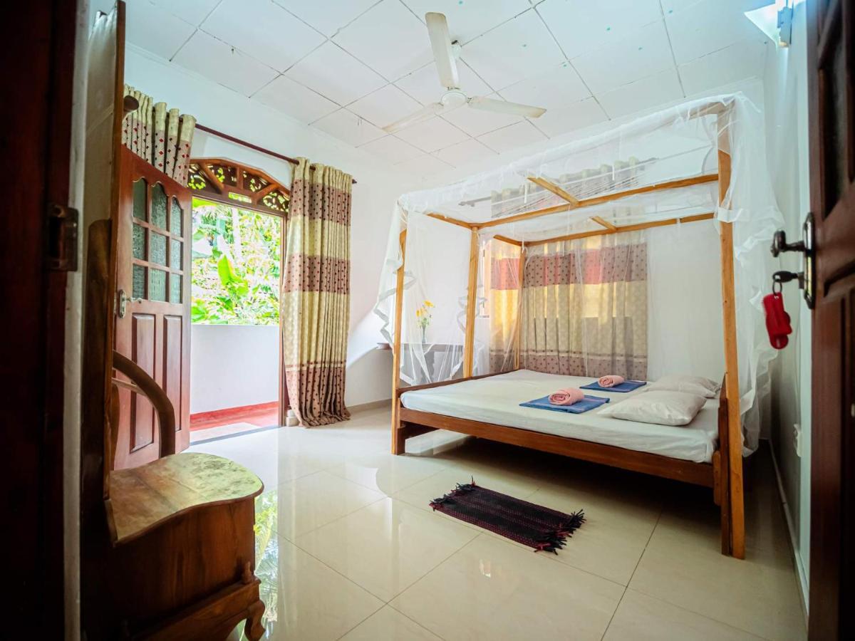 Surfing Guest House Matara Exteriér fotografie