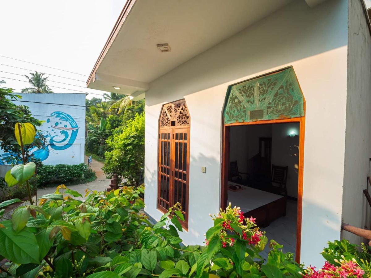 Surfing Guest House Matara Exteriér fotografie